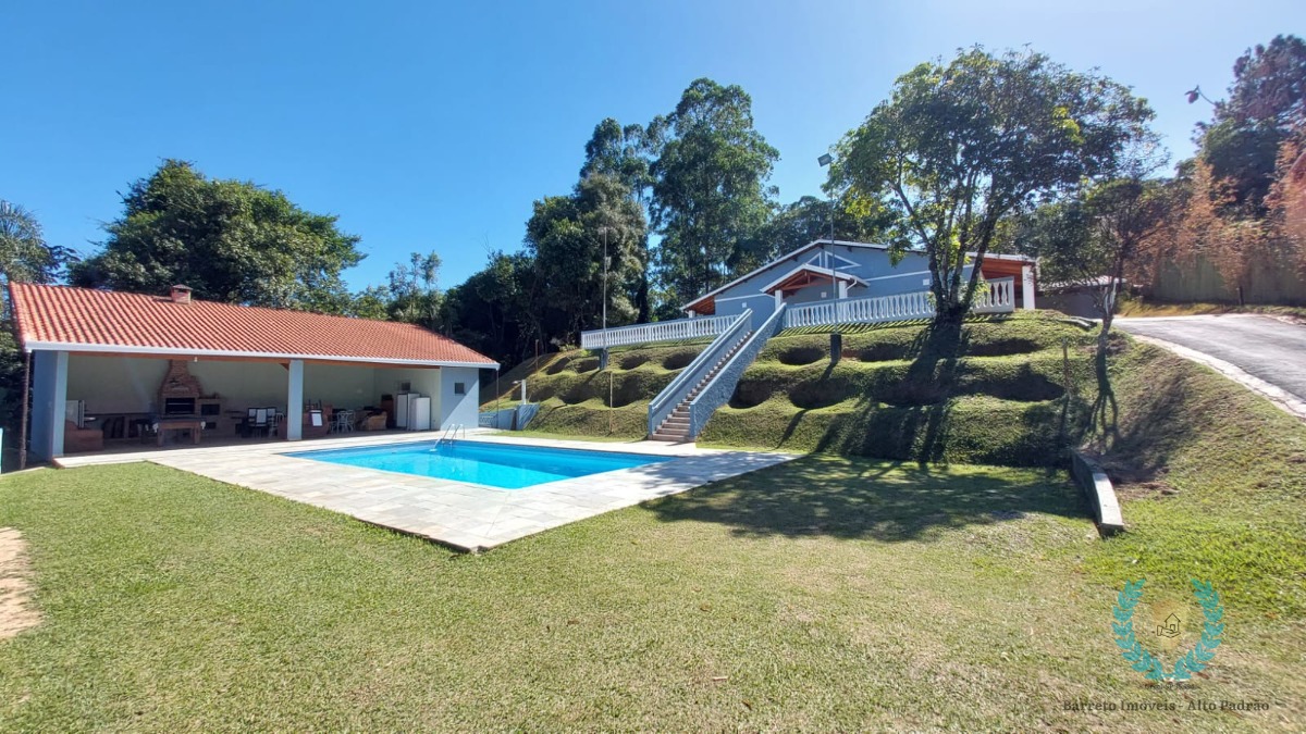 Casa de Condomínio à venda com 4 quartos, 382m² - Foto 1