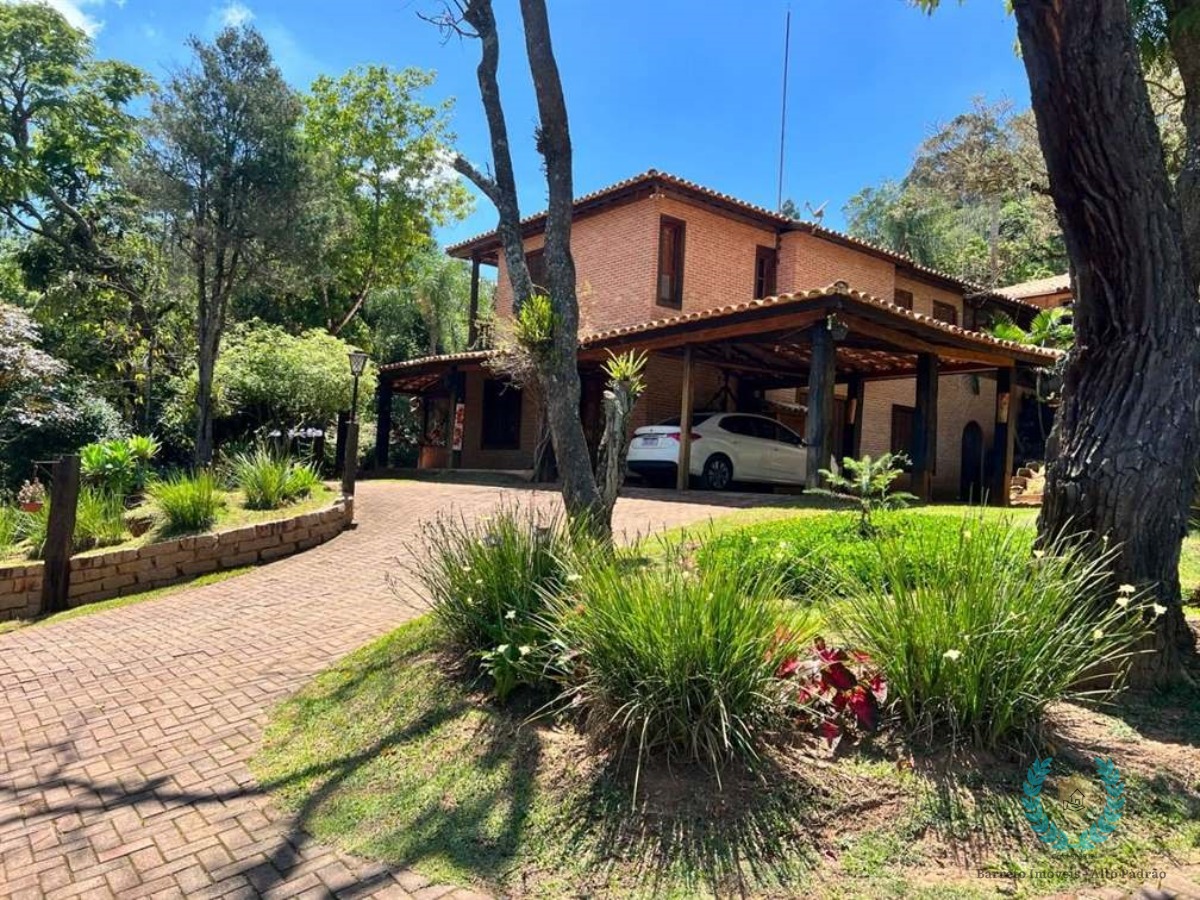 Casa de Condomínio à venda com 4 quartos, 600m² - Foto 1