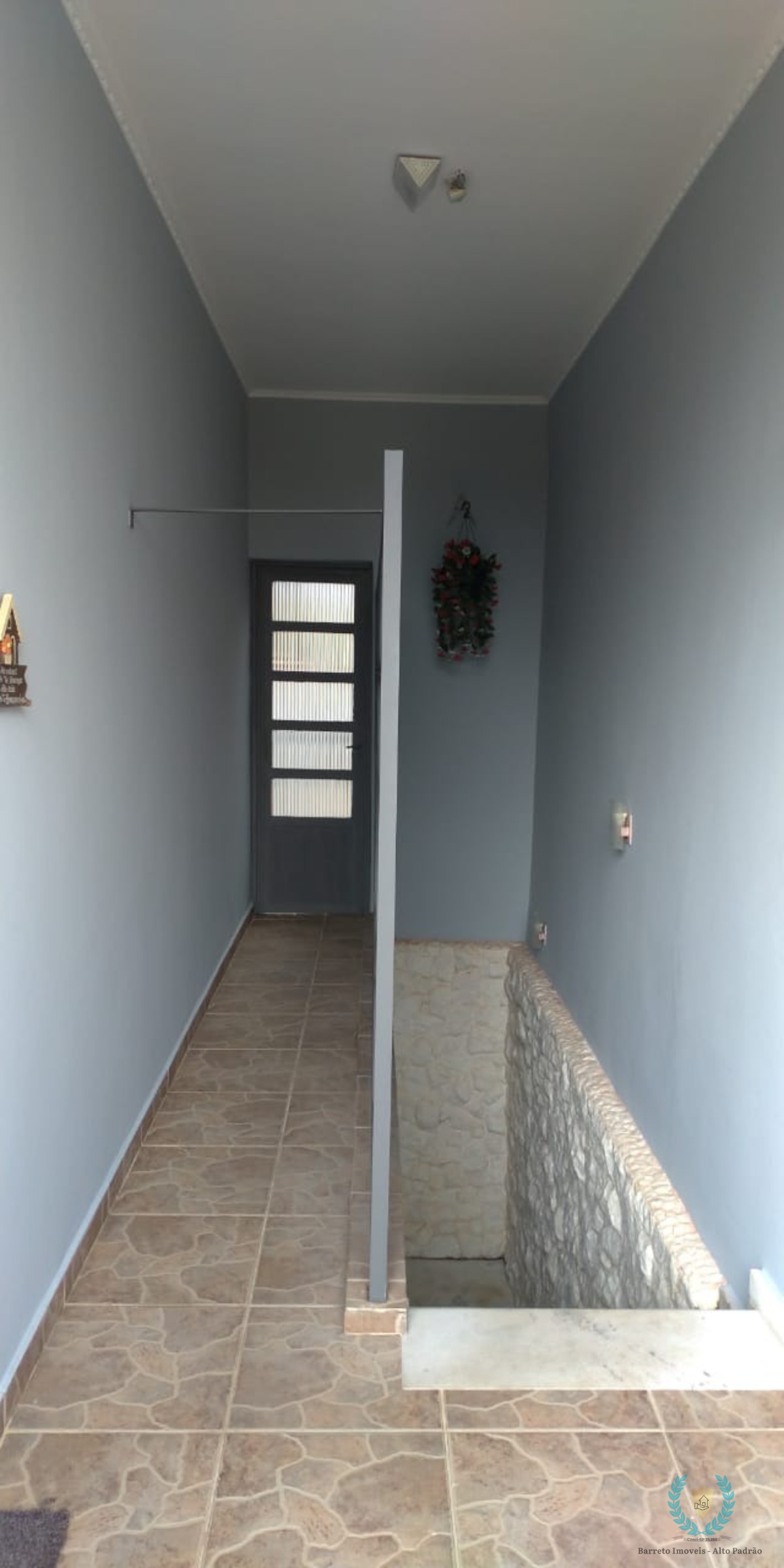 Casa à venda com 3 quartos, 222m² - Foto 9