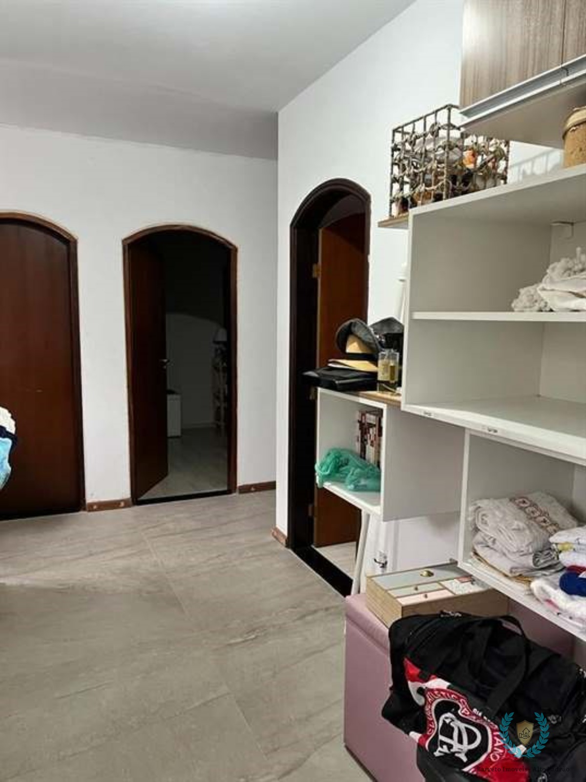 Casa à venda com 5 quartos, 296m² - Foto 10