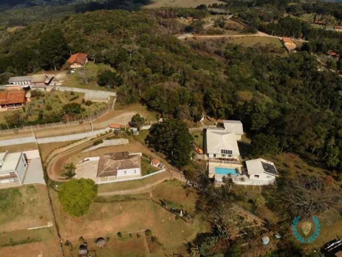 Fazenda à venda com 3 quartos, 3332m² - Foto 1