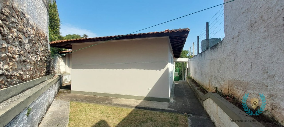 Casa à venda com 3 quartos, 250m² - Foto 18