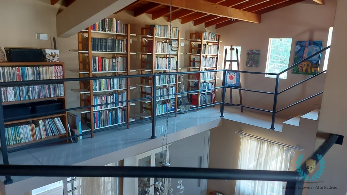 Casa à venda com 6 quartos, 330m² - Foto 14