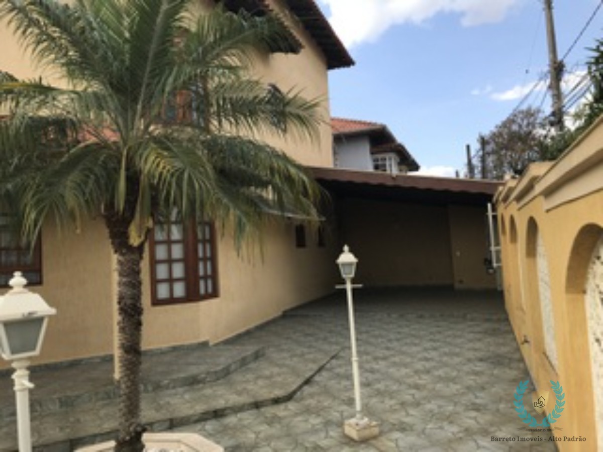 Casa à venda com 5 quartos, 333m² - Foto 4