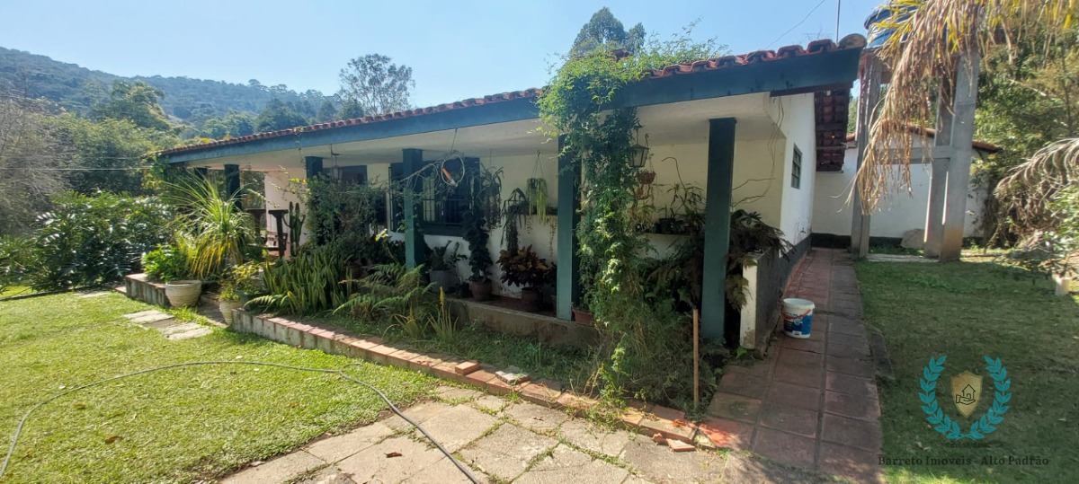 Fazenda à venda com 3 quartos, 450m² - Foto 1