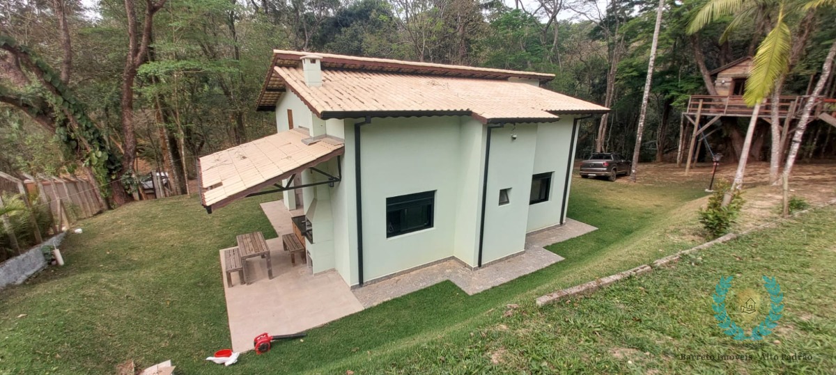 Fazenda à venda com 2 quartos, 150m² - Foto 1