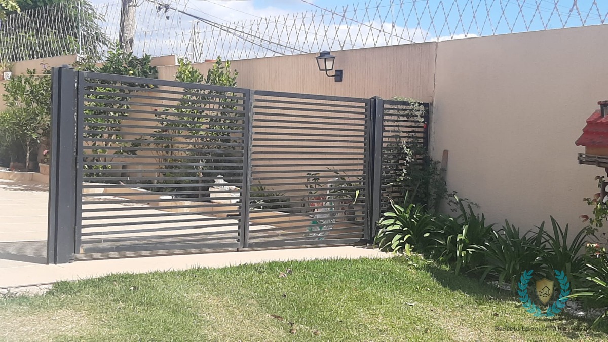 Casa de Condomínio à venda com 3 quartos, 105m² - Foto 1