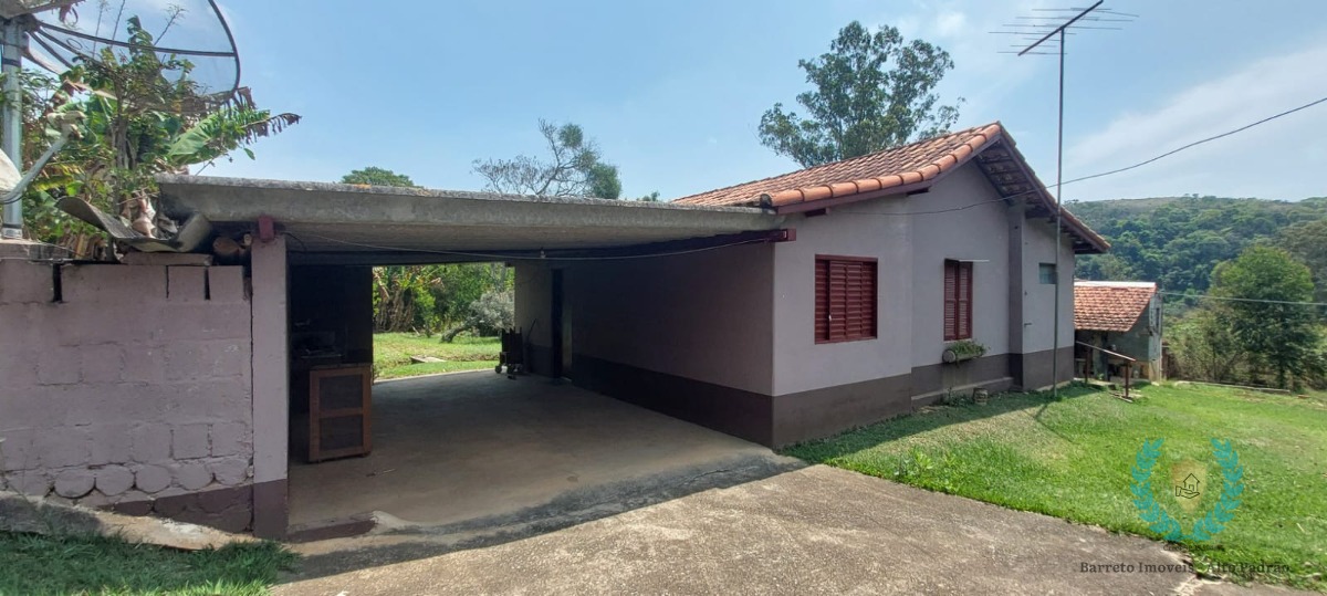 Fazenda à venda com 2 quartos, 150m² - Foto 2