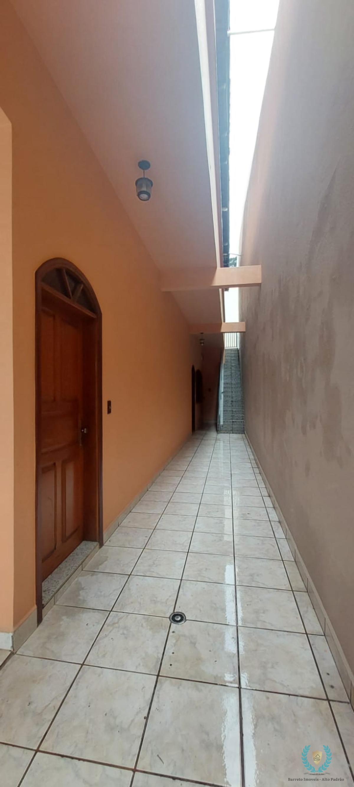 Casa para alugar com 5 quartos, 259m² - Foto 10