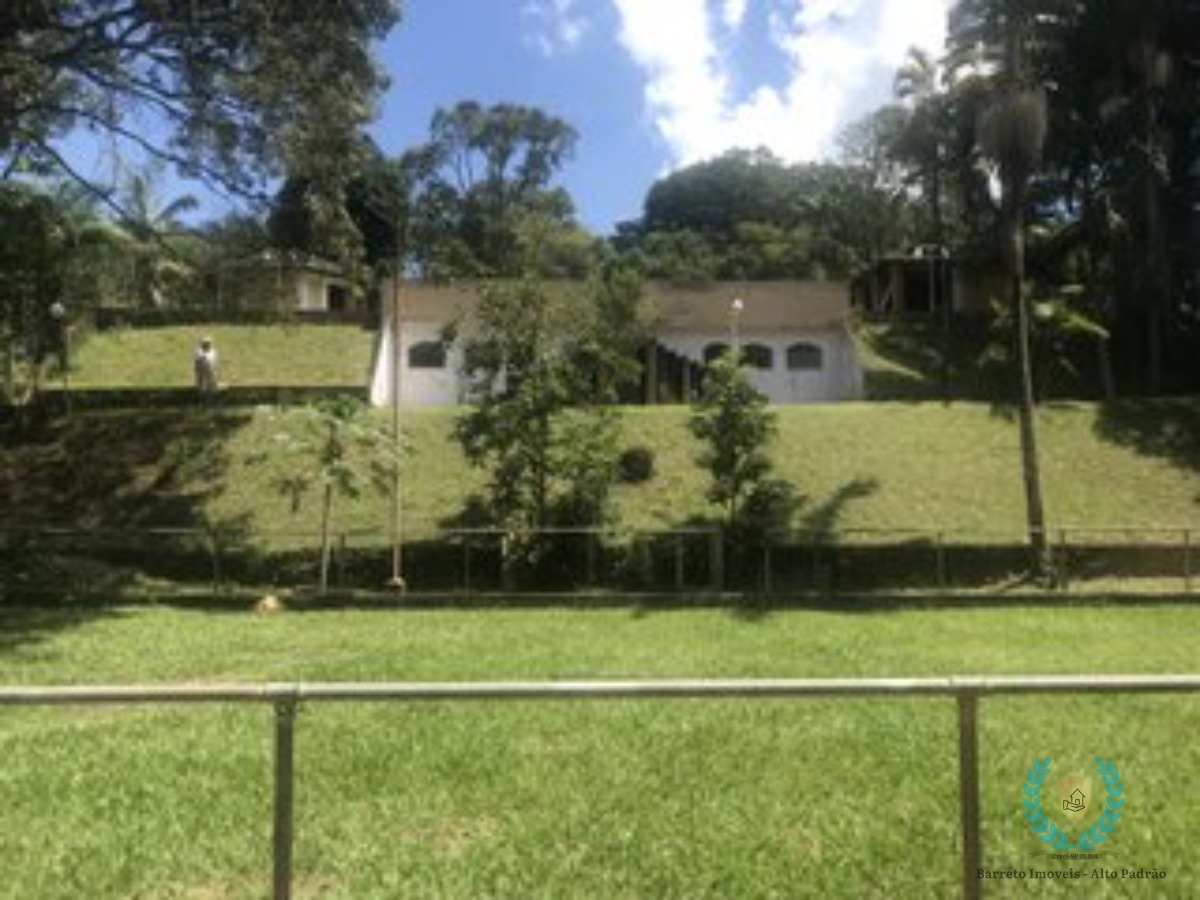 Casa de Condomínio à venda com 2 quartos, 300m² - Foto 3