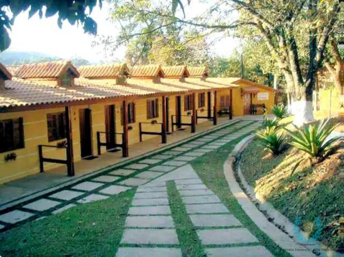 Fazenda à venda com 4 quartos, 890m² - Foto 1