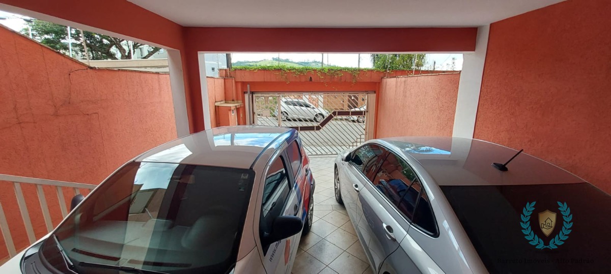 Casa à venda com 3 quartos, 184m² - Foto 3