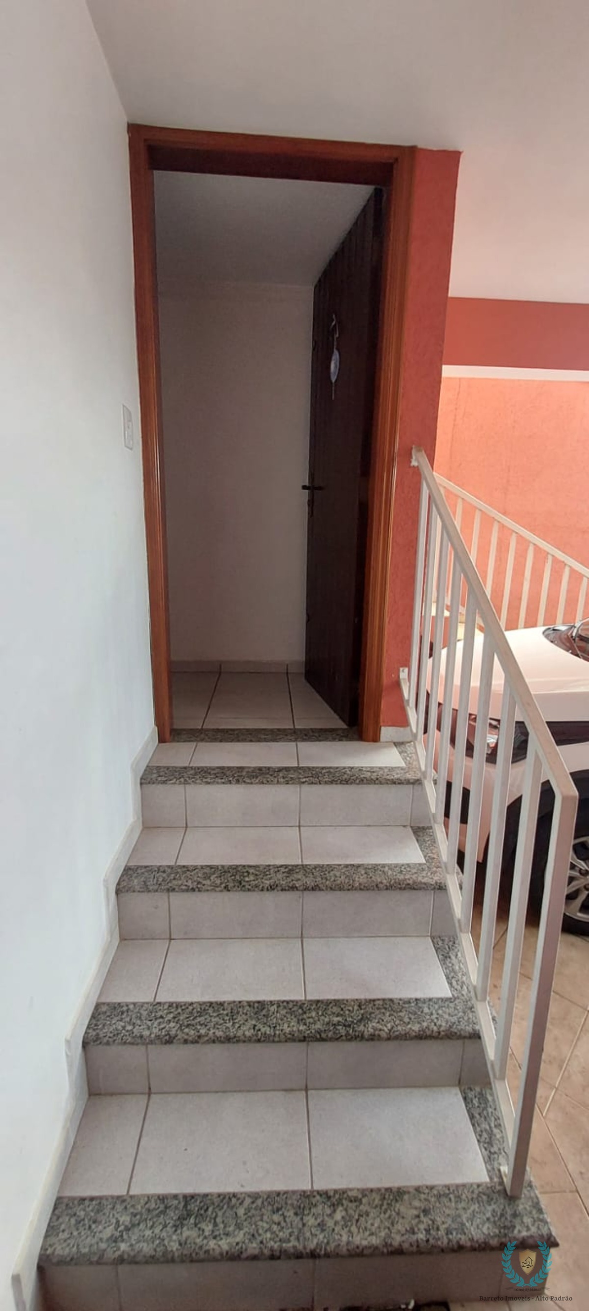 Casa à venda com 3 quartos, 184m² - Foto 2