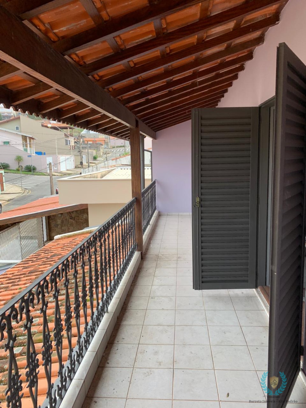 Casa à venda com 4 quartos, 325m² - Foto 23