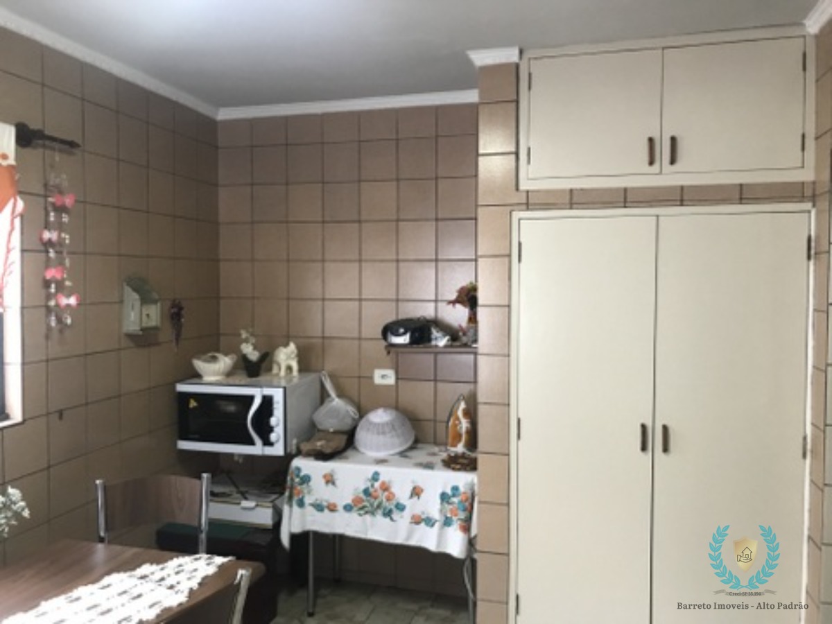 Casa à venda com 3 quartos, 220m² - Foto 17